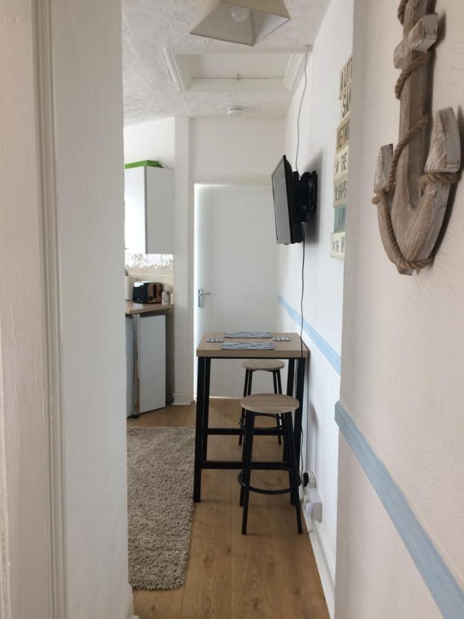 Lovely Little Flat By The Sea In Cleethorpes Exterior foto